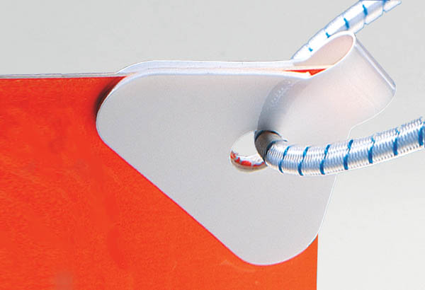 Attache adhésive pour calicot de 70 x 50 mm avec perforation de Ø 10 mm