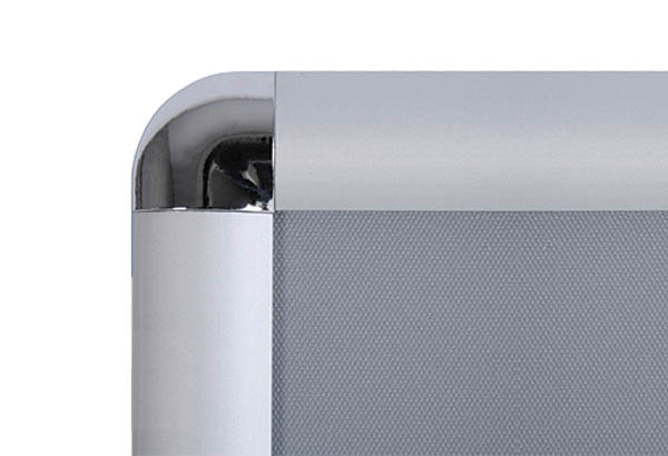 Chevalet cadre clippant 2 faces spécial extérieur avec profil de 32 mm - Format A0