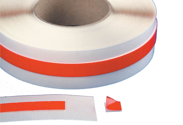 Pastilles adhésives CARTACK® 390 en mousse polyéthylène blanche - 19 x 19 mm
