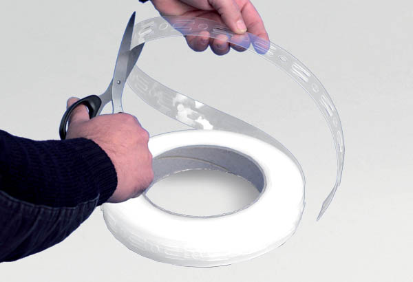 Rouleau à découper avec 1500 attaches accroche-rapide