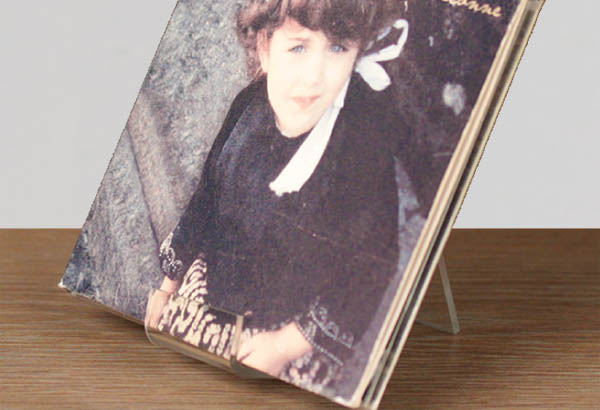 Porte-produit incliné avec retour avant de 12.5 mm en acrylique - 100 x 40 mm