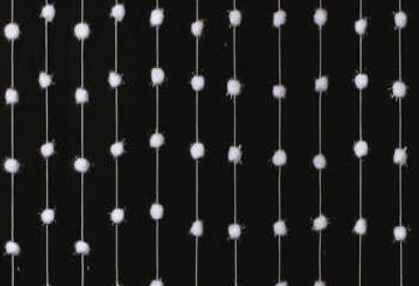 Rideau de 12 tombées de 18 boules en coton blanc - Hauteur 200 cm - 90 x 2,4 cm