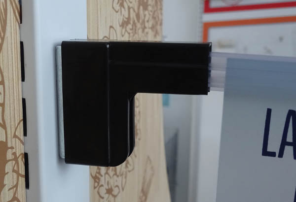 Base magnétique murale noire pour potence