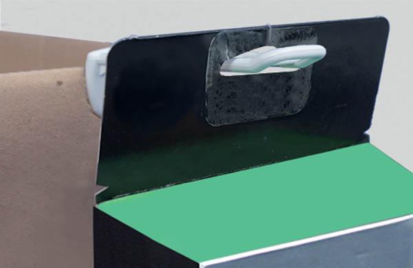 Renfort blister Delta rigide en PET adhésivé - Poids maxi 200g - 40 x 35 mm