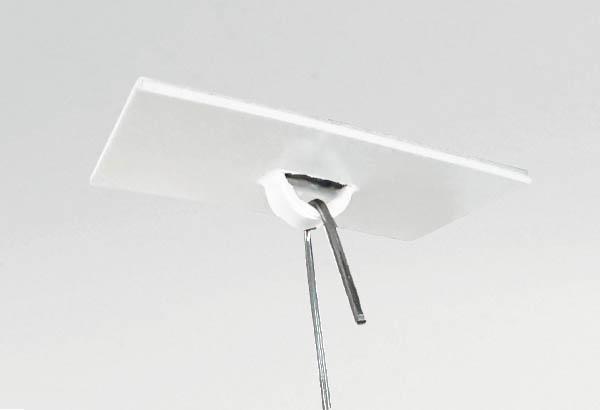 Crochet fermé en PVC blanc avec base adhésive rectangle de 20 x 40 mm - Platine