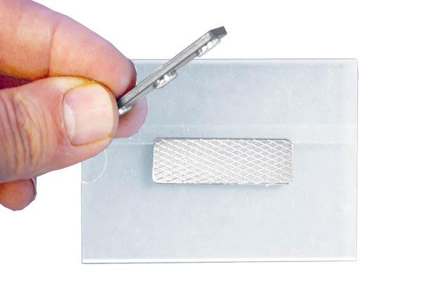 Badge porte-nom en PVC avec pince aimant - 88 x 57 mm