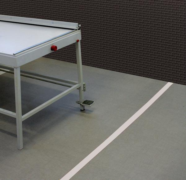 Ruban de marquage Ultramarque® adhésivé 1 face de 50 mm x 33 m - Blanc