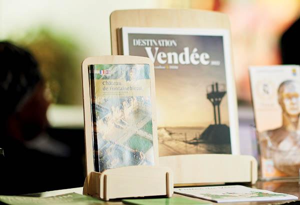 Porte-brochures 1 bac à poser en bois - Format A4