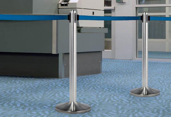 Kit poteau de 1 m avec sangle bleue de 2.10 m et socle en inox brossé de Ø 310 mm