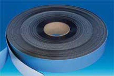 Rouleau magnétique adhésivé mousse 1.5 mm - 25 mm x 30 m Rouleau magnétique adhésivé mousse 1.5 mm - 25 mm x 30 m